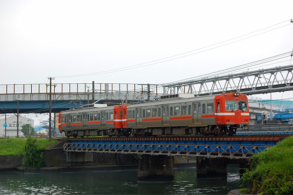 7000形
